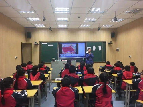 同課巧設(shè)計(jì) 異構(gòu)顯匠心 蓮塘一小教育集團(tuán)同課異構(gòu)教學(xué)競(jìng)賽活動(dòng)中的心理咨詢?nèi)诤咸剿? />
</a>
<span><a href=